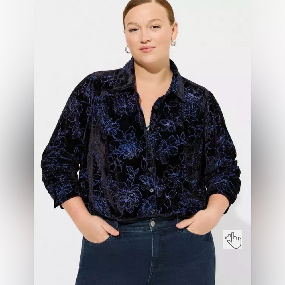TORRID Madison Velvet Burnout Button Up Shirt Women’s Size 2X NEW Black Blue
